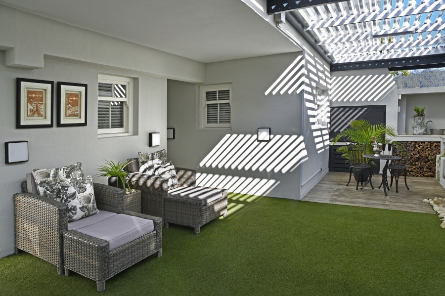7 Bedroom Property for Sale in Franschhoek Western Cape